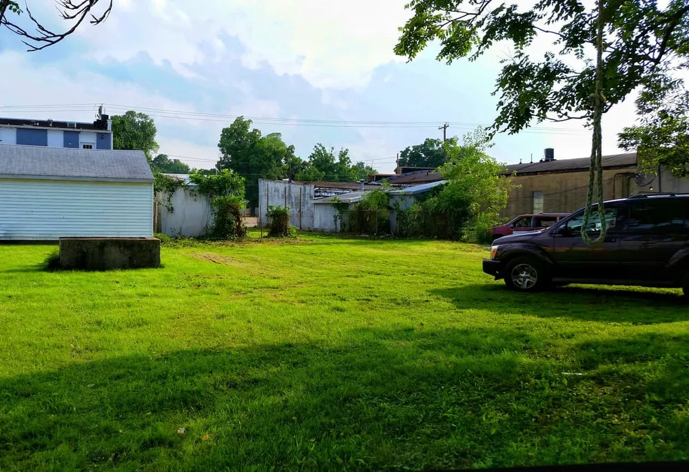 Local lawn care service near you in Evansville, IN by American Tree Experts & Landscaping