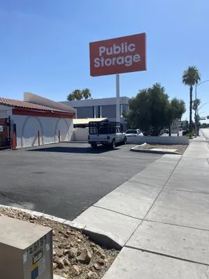 America's Gardening Services Logo