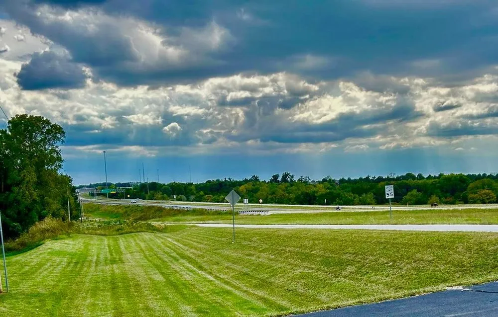 Custom lawn care service experts serving Springfield, MO - AmeriLawn