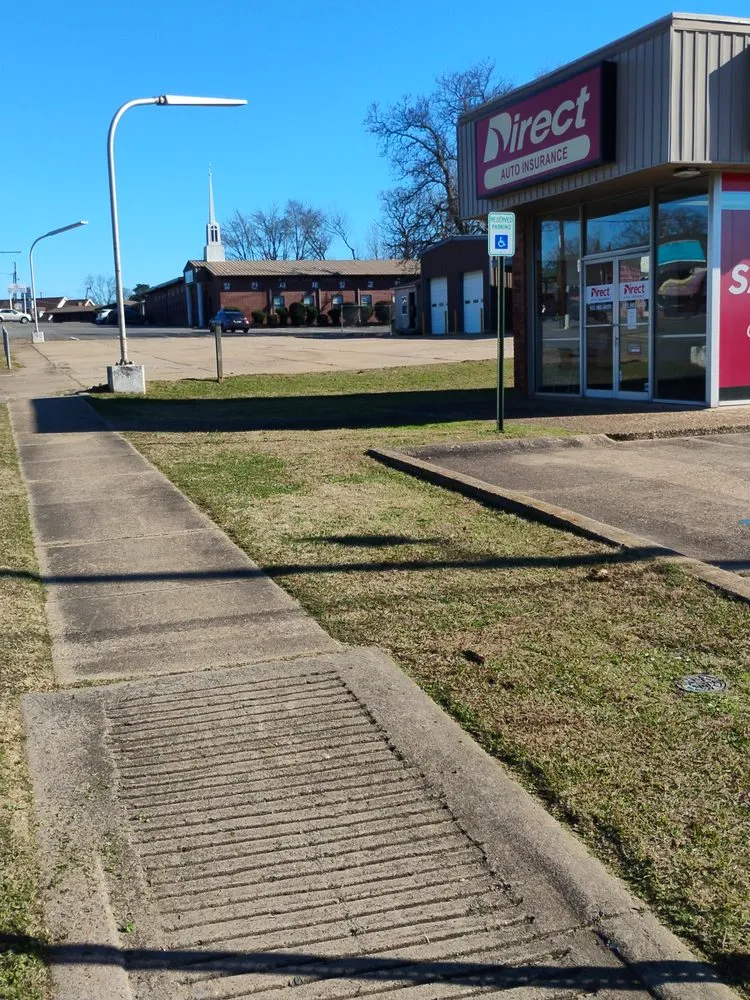 Local yard cleanup service in Mac Ray, AR - AMF Lawn Care
