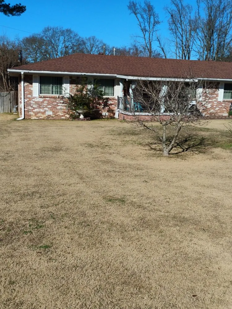 Local yard maintenance in Mac Ray, AR by AMF Lawn Care