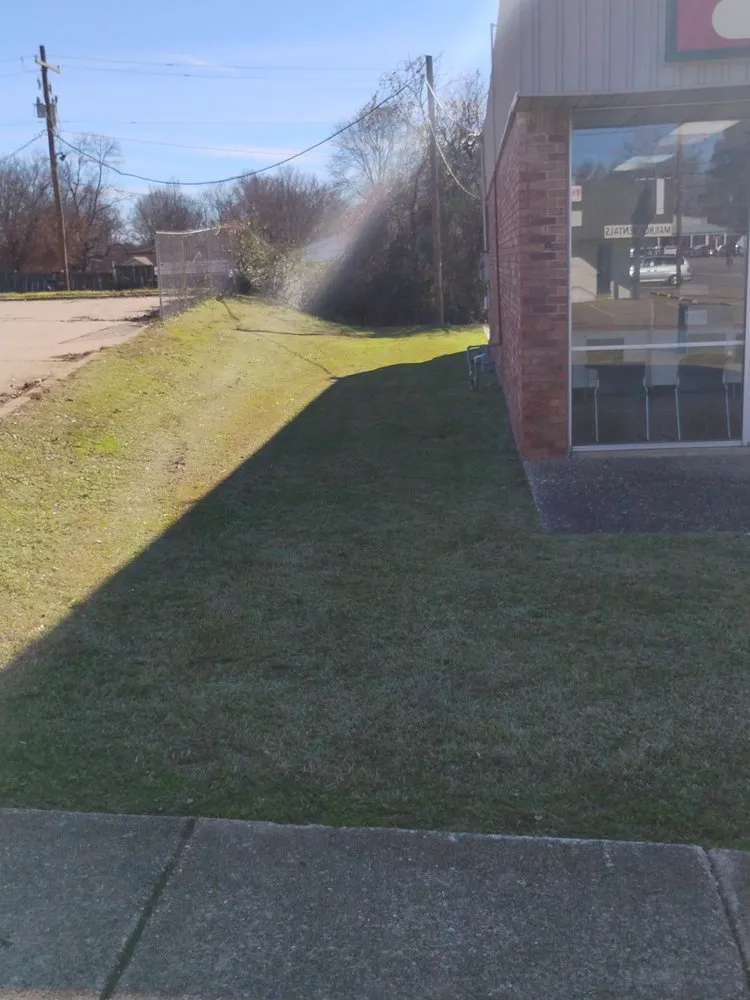 Local lawn mowing service for outdoor upgrades across Mac Ray, AR - AMF Lawn Care