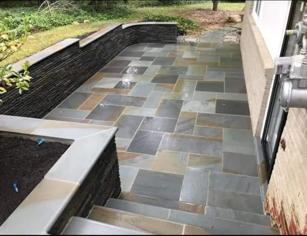 Trusted lawn care service in Oakton, VA - Amigo's Landscaping and Contracting Service