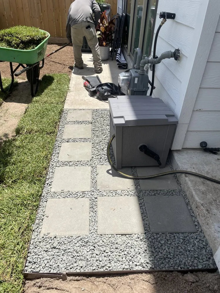 Top-rated yard maintenance in Houston, TX - Amigos Landscaping