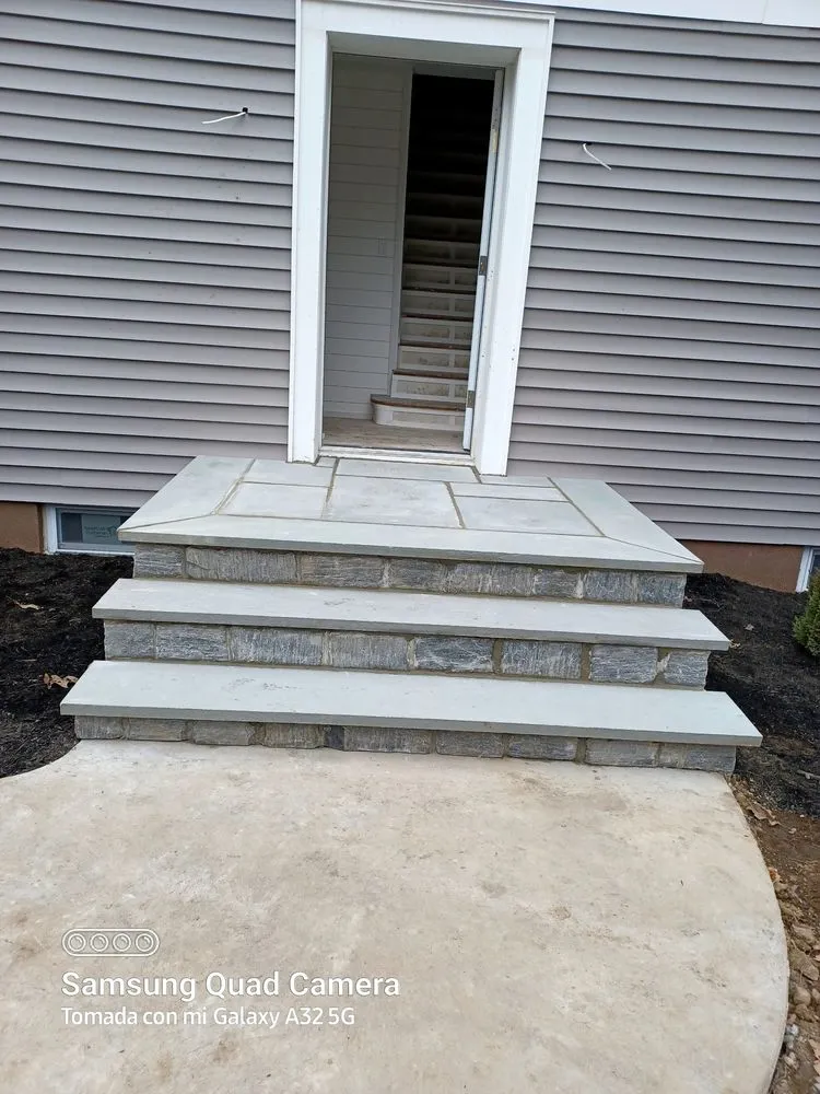 Affordable yard maintenance in Hamden, CT - Amilcar Soto Landscape & Construction