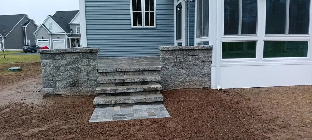 Custom yard maintenance experts serving Hamden, CT - Amilcar Soto Landscape & Construction