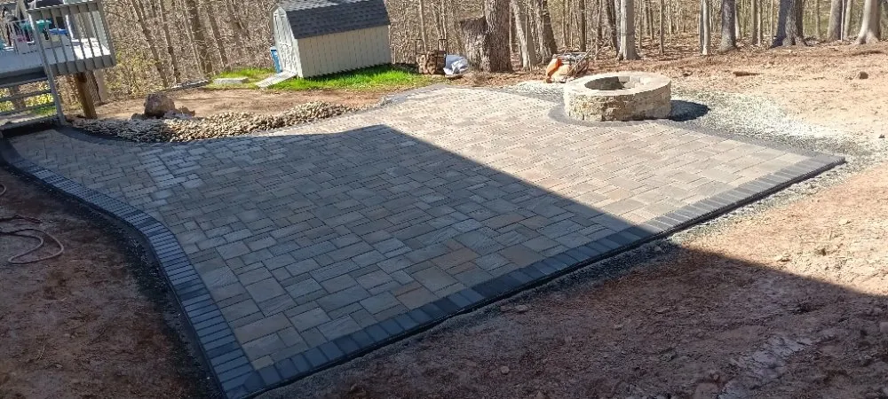 Professional garden landscaping experts serving Hamden, CT - Amilcar Soto Landscape & Construction