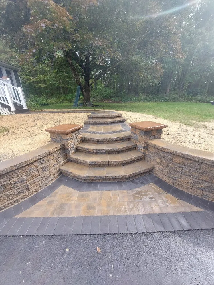 Affordable lawn mowing service experts serving Hamden, CT - Amilcar Soto Landscape & Construction