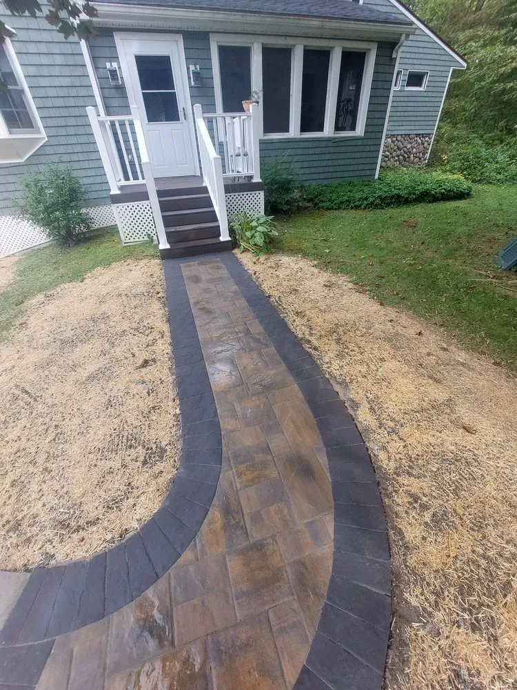 Expert landscaping services experts serving Hamden, CT - Amilcar Soto Landscape & Construction