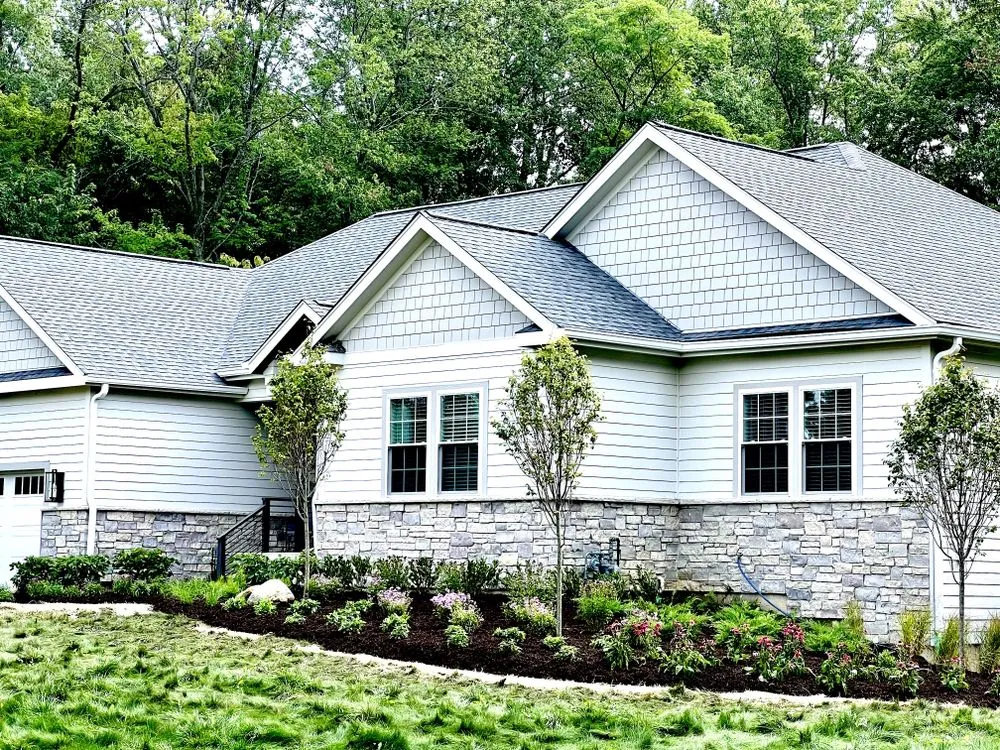 Custom outdoor landscaping experts serving Mt. Prospect, IL - Amliv Land Designs