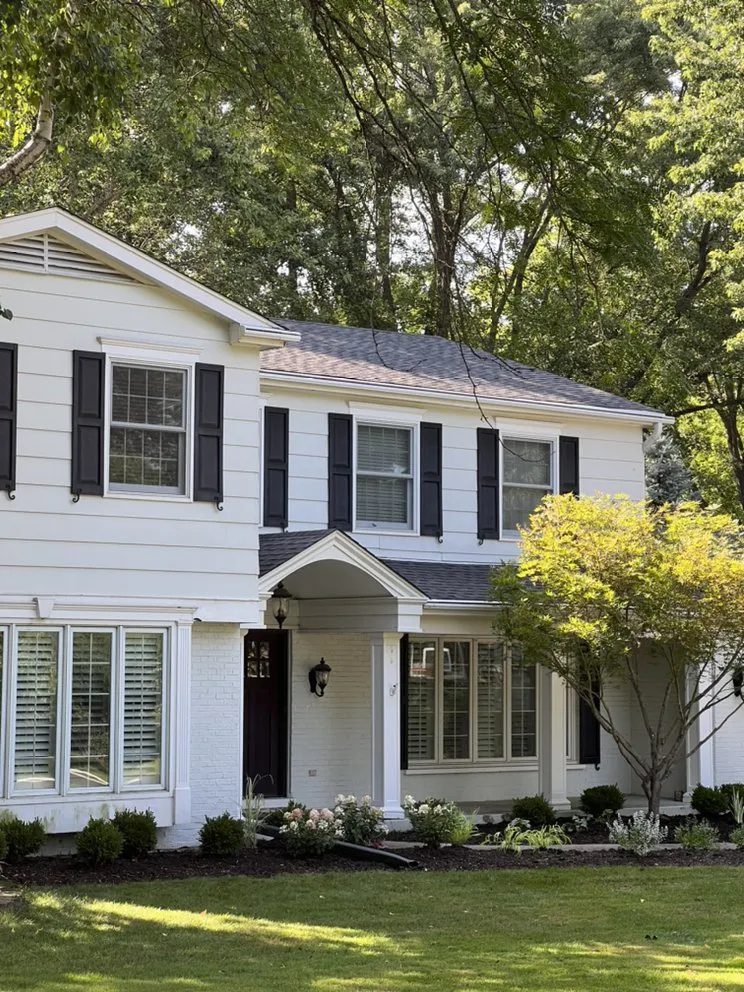Expert residential landscaping in Mt. Prospect, IL by Amliv Land Designs