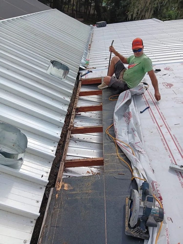 Reliable yard cleanup service for homes in Dunnellon, FL by Amos Mills Handyman Services