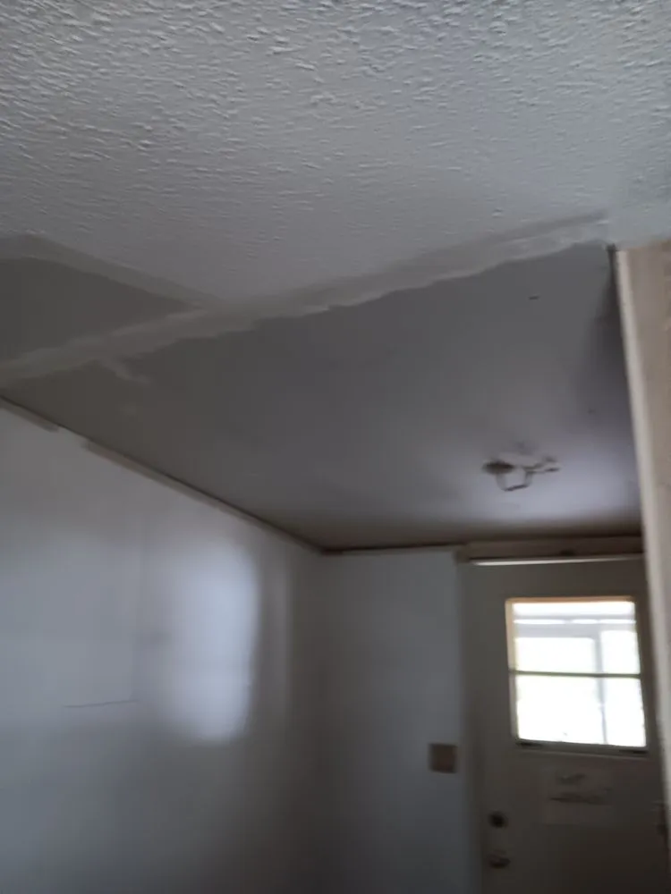 Expert yard cleanup service in Dunnellon, FL by Amos Mills Handyman Services