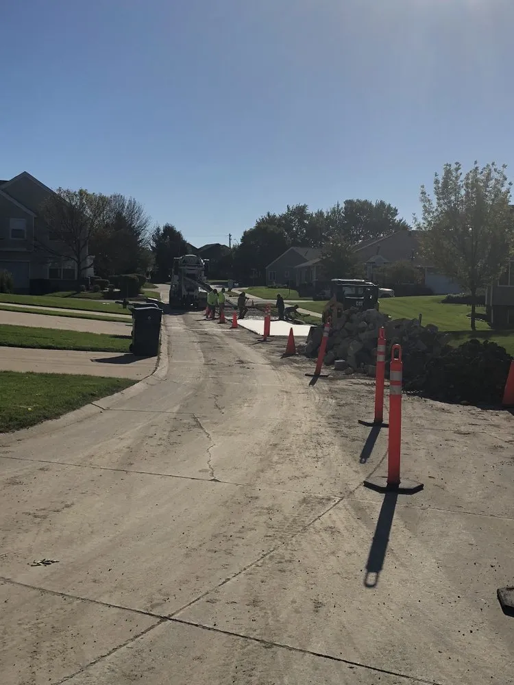 Expert yard maintenance in Urbandale, IA - AMP Construction and Landscaping