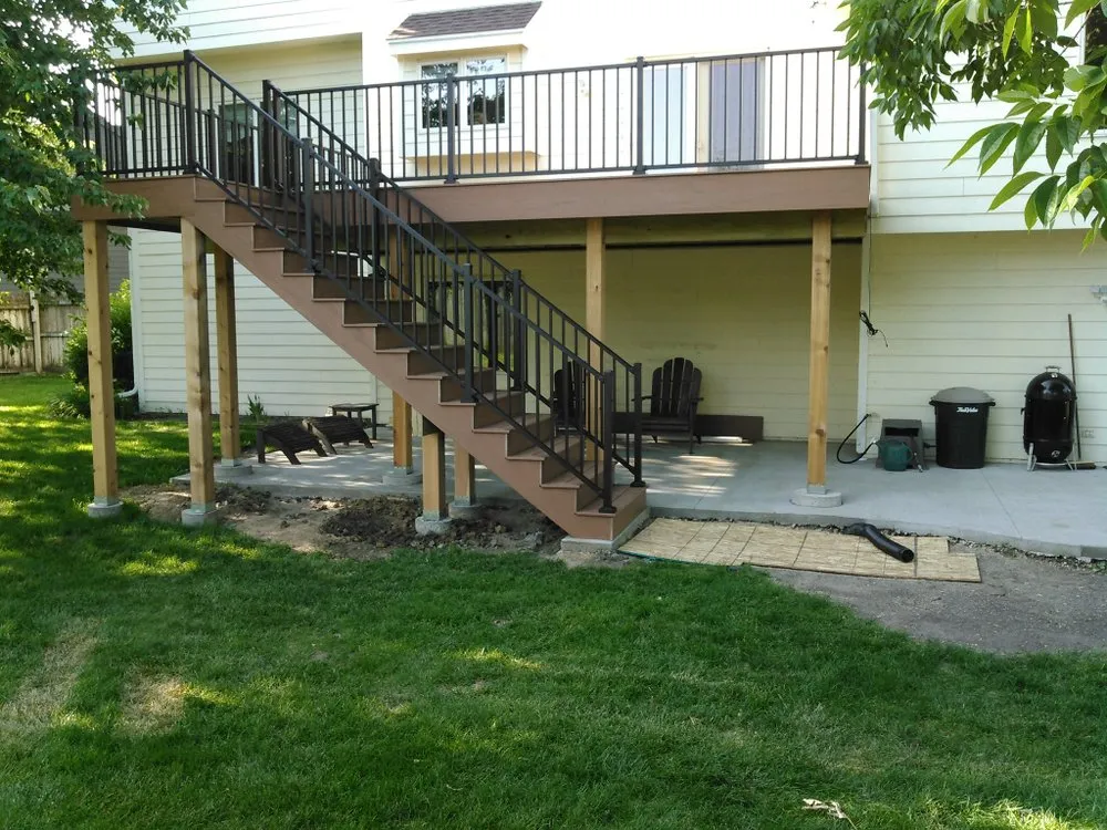 Top-rated yard maintenance in Urbandale, IA by AMP Construction and Landscaping