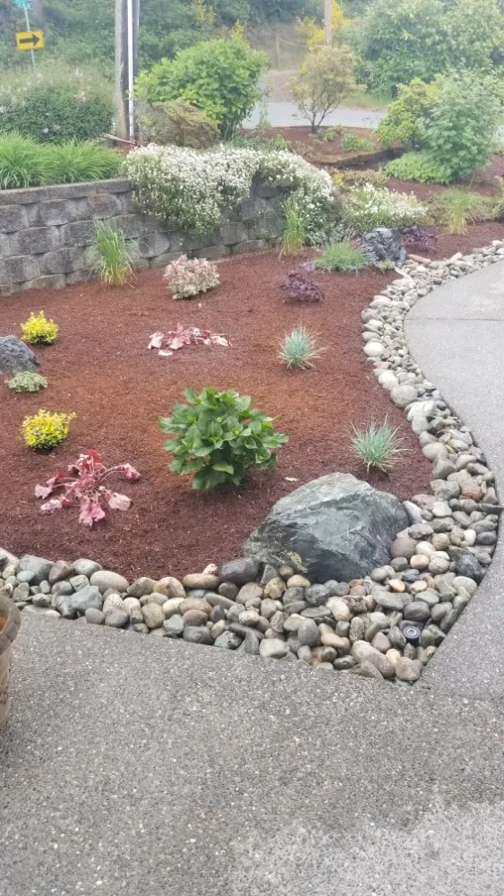 Reliable outdoor landscaping in Everett, WA by América Landscaping