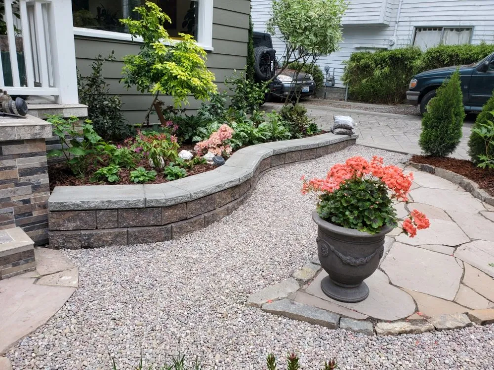 Reliable outdoor landscaping in Everett, WA by América Landscaping