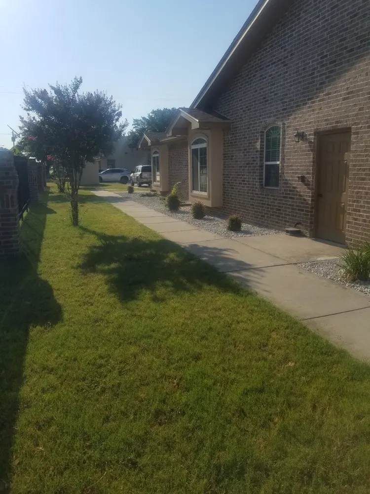 Custom landscaping services in Waxahachie, TX by AMS Landscaping