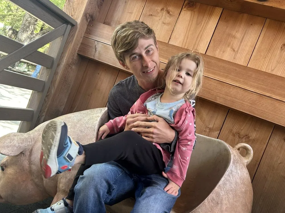 Top-rated yard cleanup service experts serving Arlington, TX - Amylou Housecleaning With a Smile