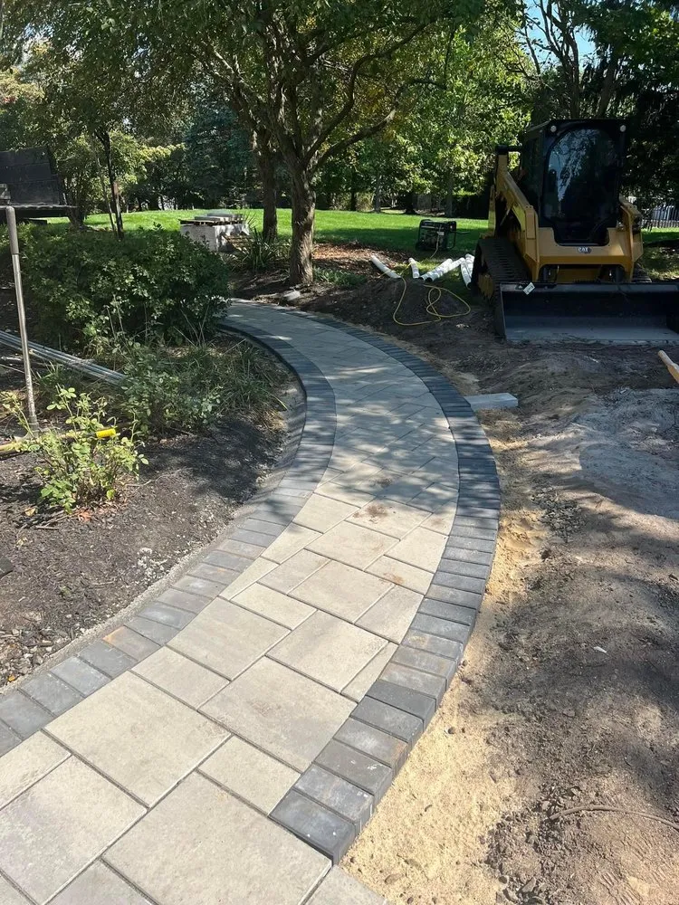 Expert yard cleanup service experts serving Des Plaines, IL - AN Lopez´s Landscaping