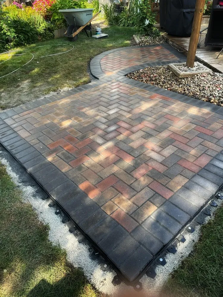 Top-rated residential landscaping in Des Plaines, IL - AN Lopez´s Landscaping