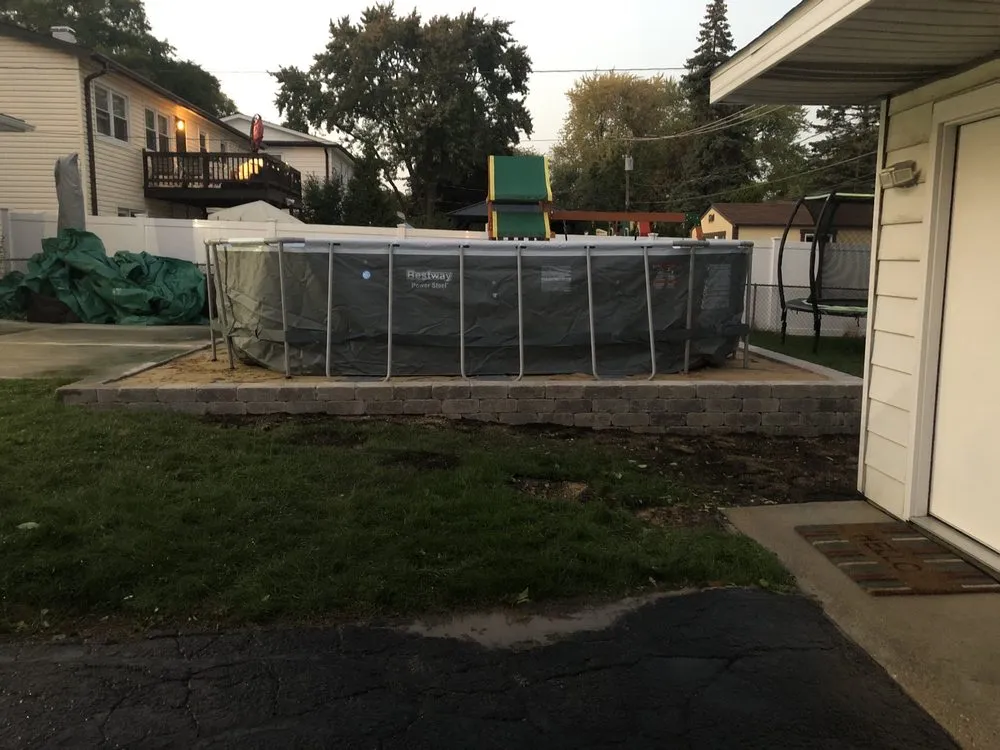 Affordable yard maintenance in Des Plaines, IL by AN Lopez´s Landscaping