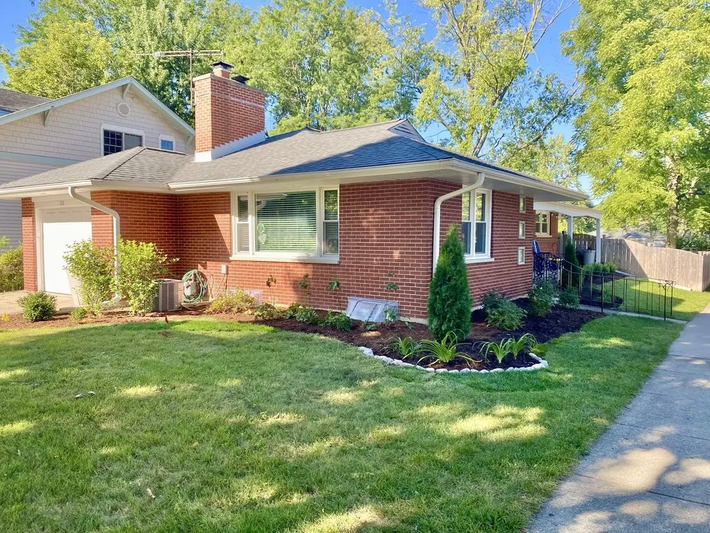 Local yard cleanup service for residential properties in Mt Prospect, IL by A&N Outdoor Services