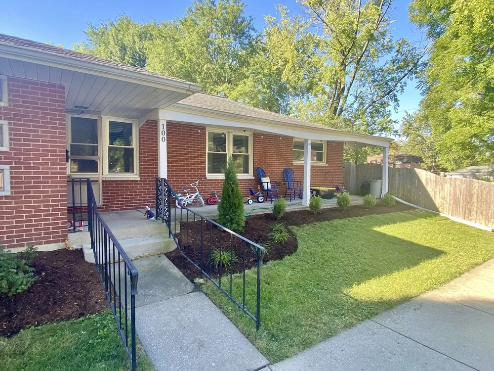 Expert lawn care service experts serving Mt Prospect, IL - A&N Outdoor Services