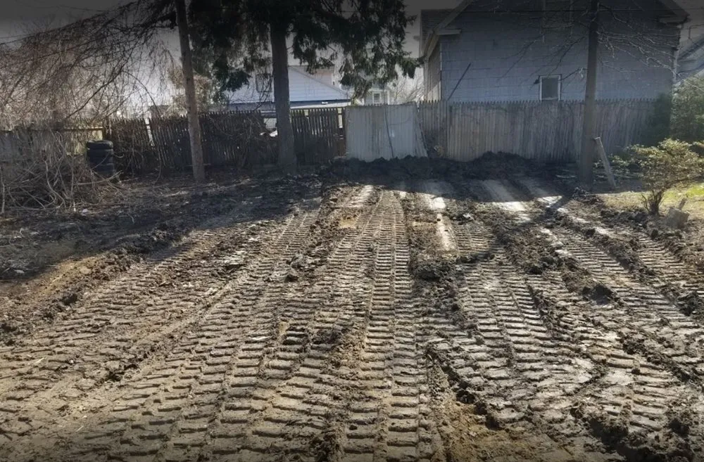 Local lawn care service in Staten Island, NY - ANA EXCAVATION