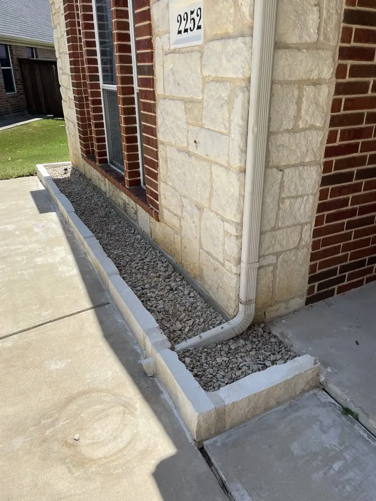 Affordable lawn care service near you across Arlington, TX - Anariba