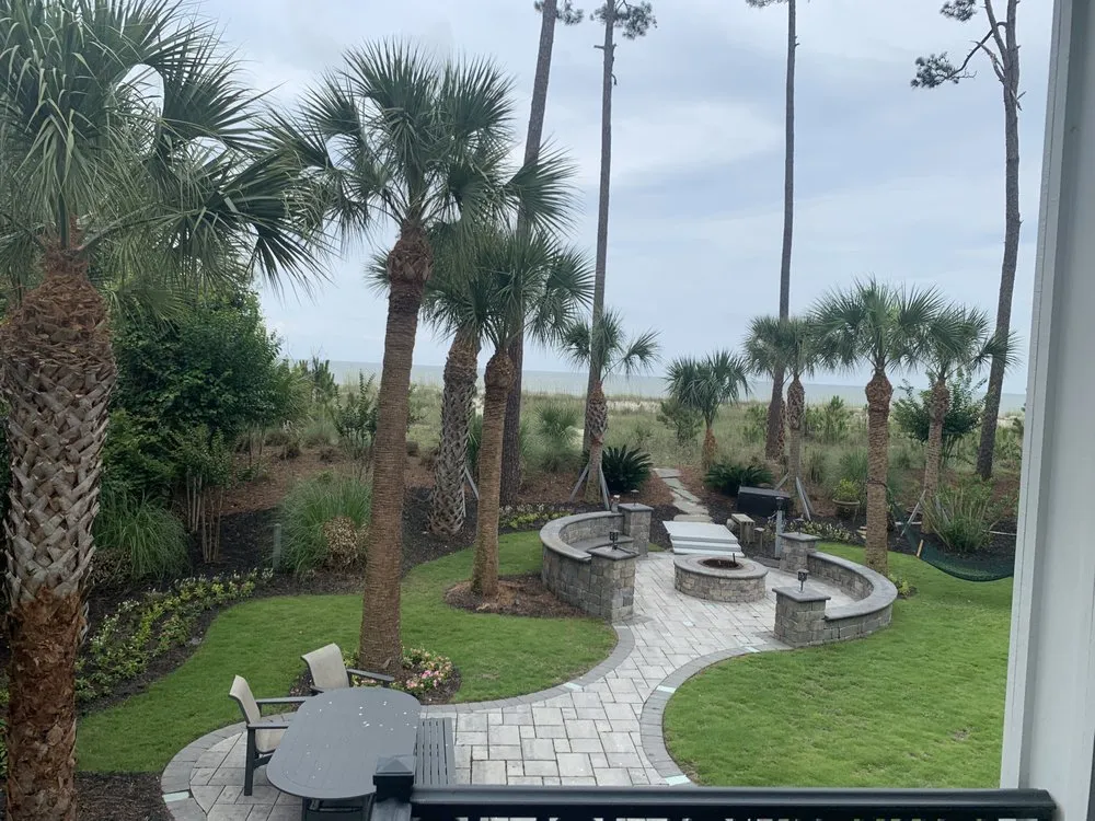 Affordable yard cleanup service for beautiful yards across Hilton Head Island, SC - Anchor Land Services