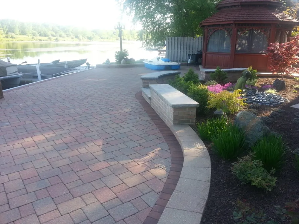 Top-rated lawn mowing service for homes in Morris, IL by Anderson & Sons