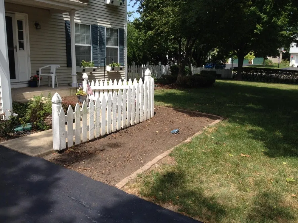 Custom yard cleanup service experts serving Bartlett, IL - Anderson Davis Landscaping