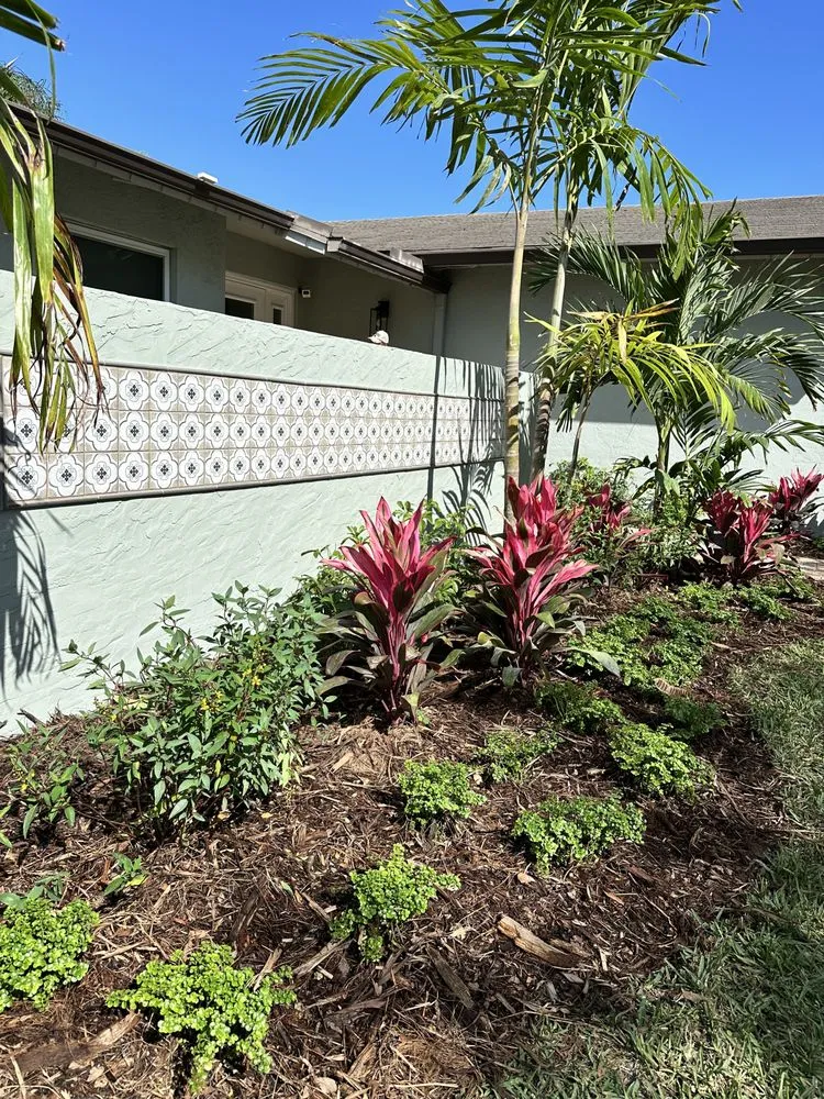 Top-rated lawn mowing service for residential properties in Homestead, FL by Anderson Landscaping