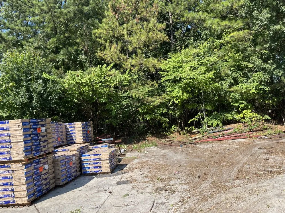 Professional yard cleanup service in Forest Park, GA - Anderson Lawn Care