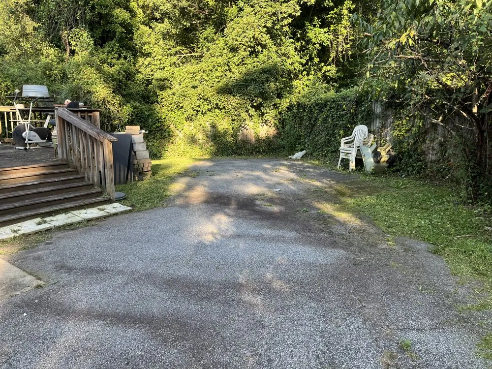 Professional yard maintenance experts serving Forest Park, GA - Anderson Lawn Care