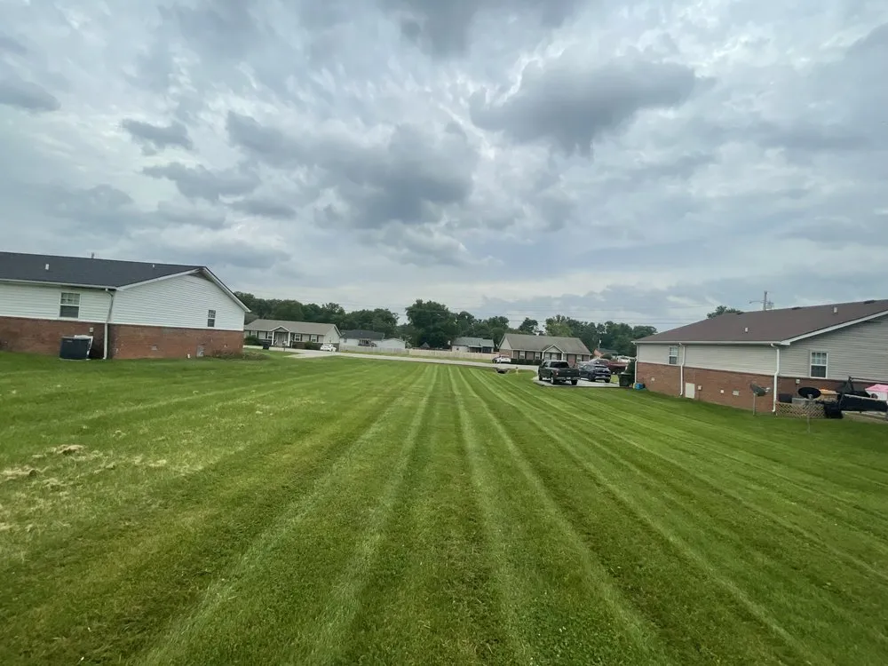 Custom yard maintenance for homes in Gallatin, TN by Anderson Lawn Care