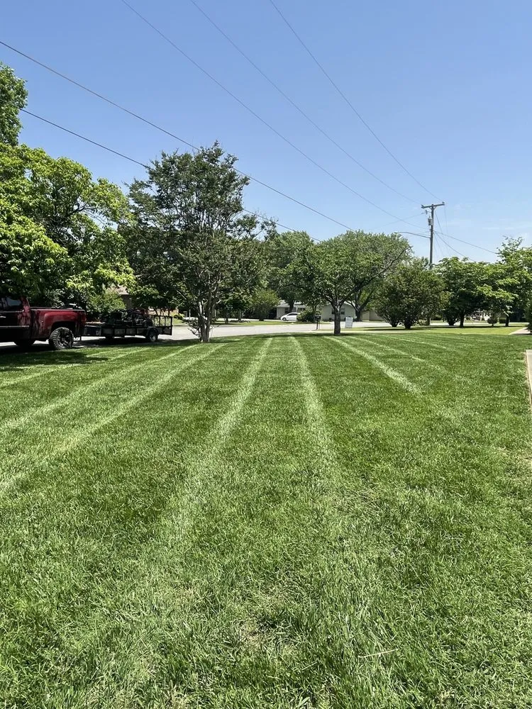 Custom lawn care service in Gallatin, TN by Anderson Lawn Care