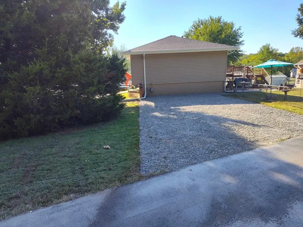 Top-rated yard cleanup service near you in Blue Springs, MO by Anderson Tree And Outdoor