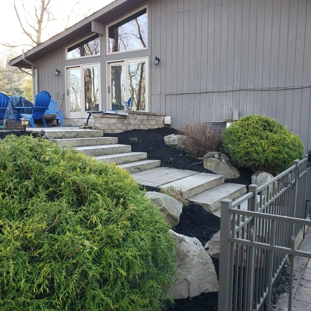 Trusted yard cleanup service in Cranberry Township, PA - Andersons Lawn And Home Care