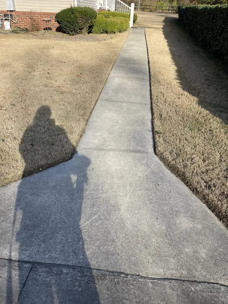 Custom outdoor landscaping for beautiful yards in Augusta, GA by Andersons Lawn Care