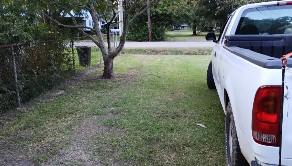 Expert landscaping services experts serving Bay Minette, AL - Anderson's Lawn Maintenance and Pressure Washing