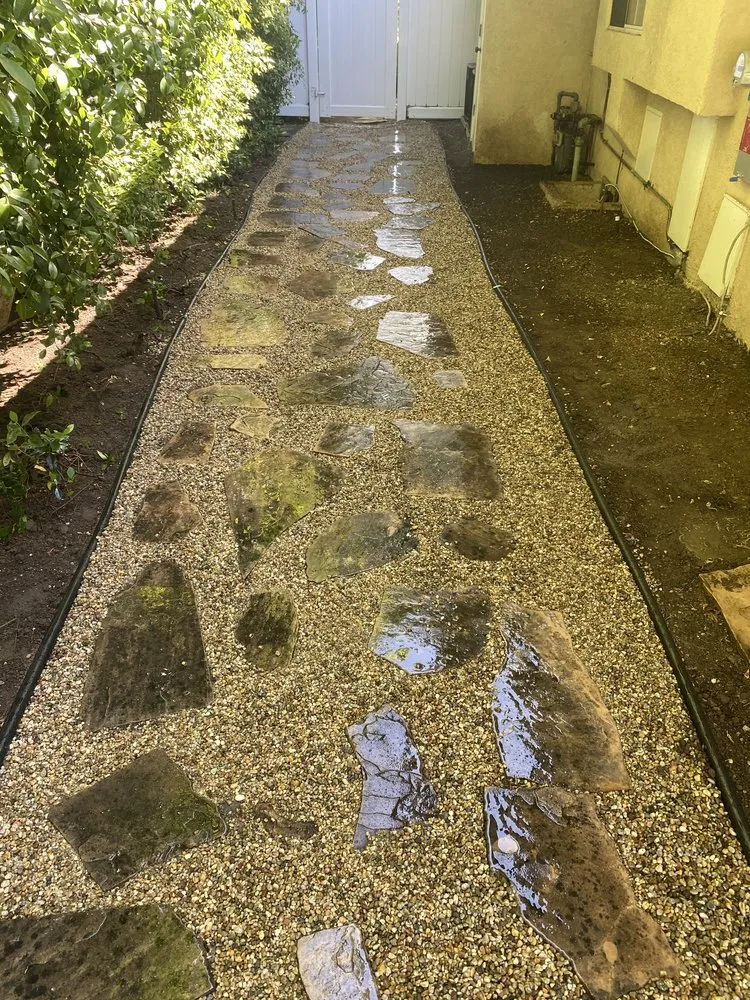 Custom lawn mowing service in San Fernando Valley, CA - Andrade Landscape