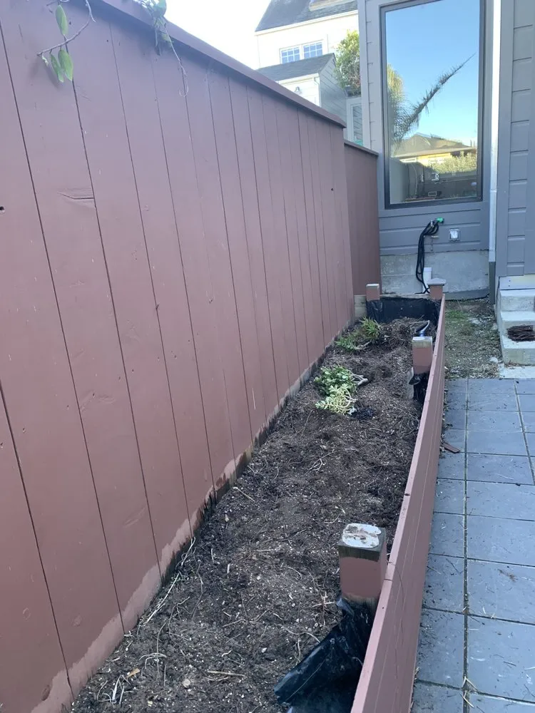 Affordable outdoor landscaping in Oakland, CA by Andres' Garden Services