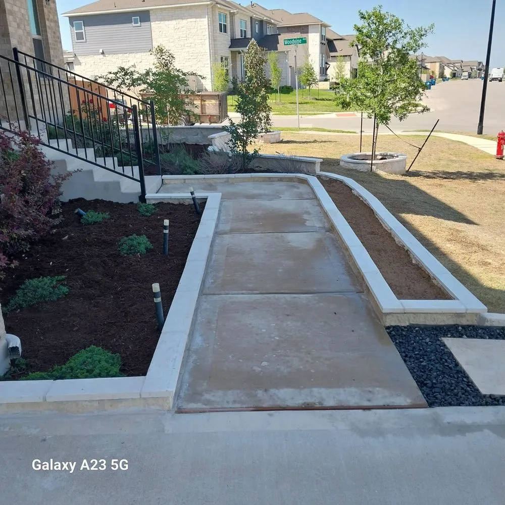 Custom garden landscaping in Austin, TX - Andres Landscaping
