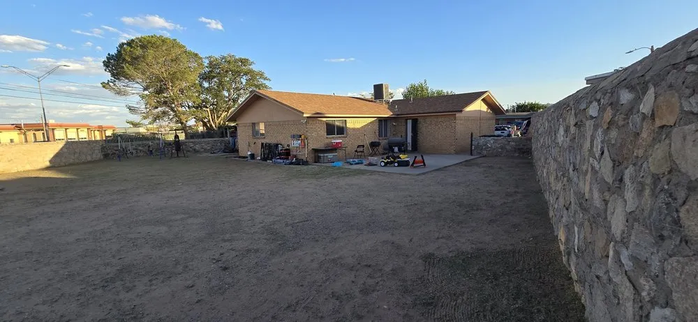 Custom yard cleanup service in El Paso, TX by Andres Landscaping