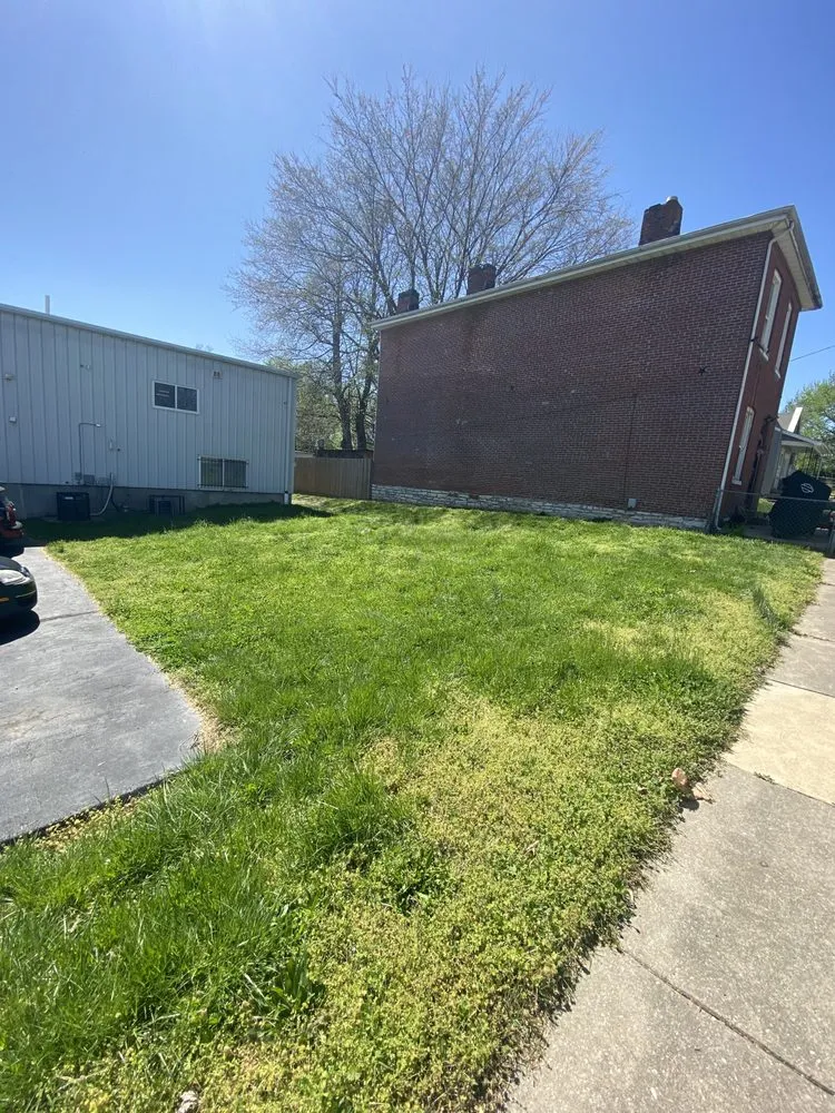 Trusted outdoor landscaping for residential properties across Saint Louis, MO - Andre’s landscaping