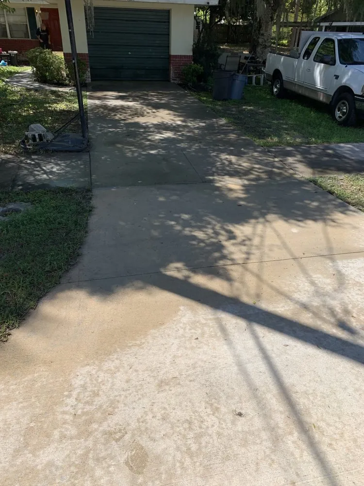 Top-rated lawn mowing service experts serving Dunnellon, FL - Andre’s Lawncare