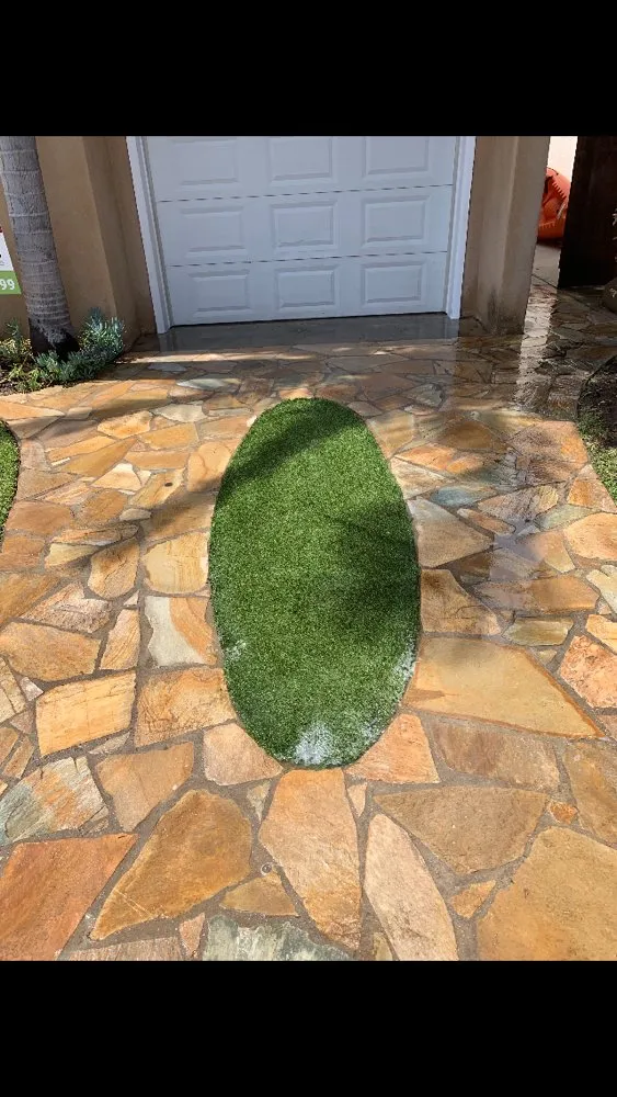 Affordable yard cleanup service in Long Beach, CA by Andres Mederos Landscape & Landcare