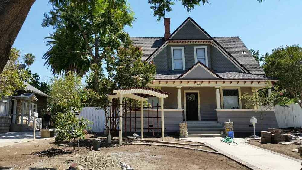 Top-rated yard cleanup service experts serving Riverside, CA - Andrew Landscape Construction